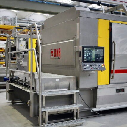 Levi Compact 1